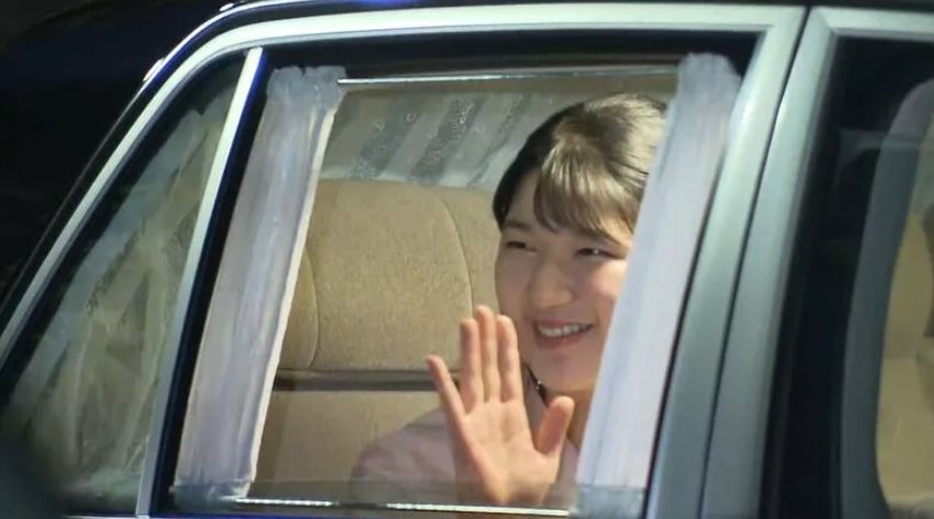 神社で神前式された人