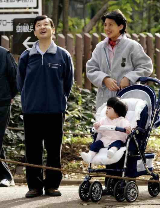 神社で神前式された人