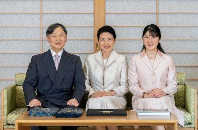 神社で神前式された人