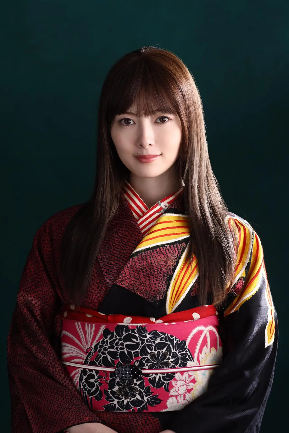 頬骨が張ってる人のヘアメイク