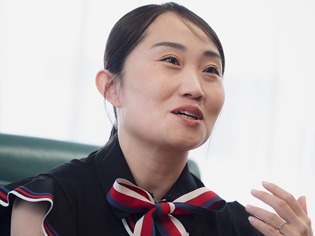 頬骨が張ってる人のヘアメイク