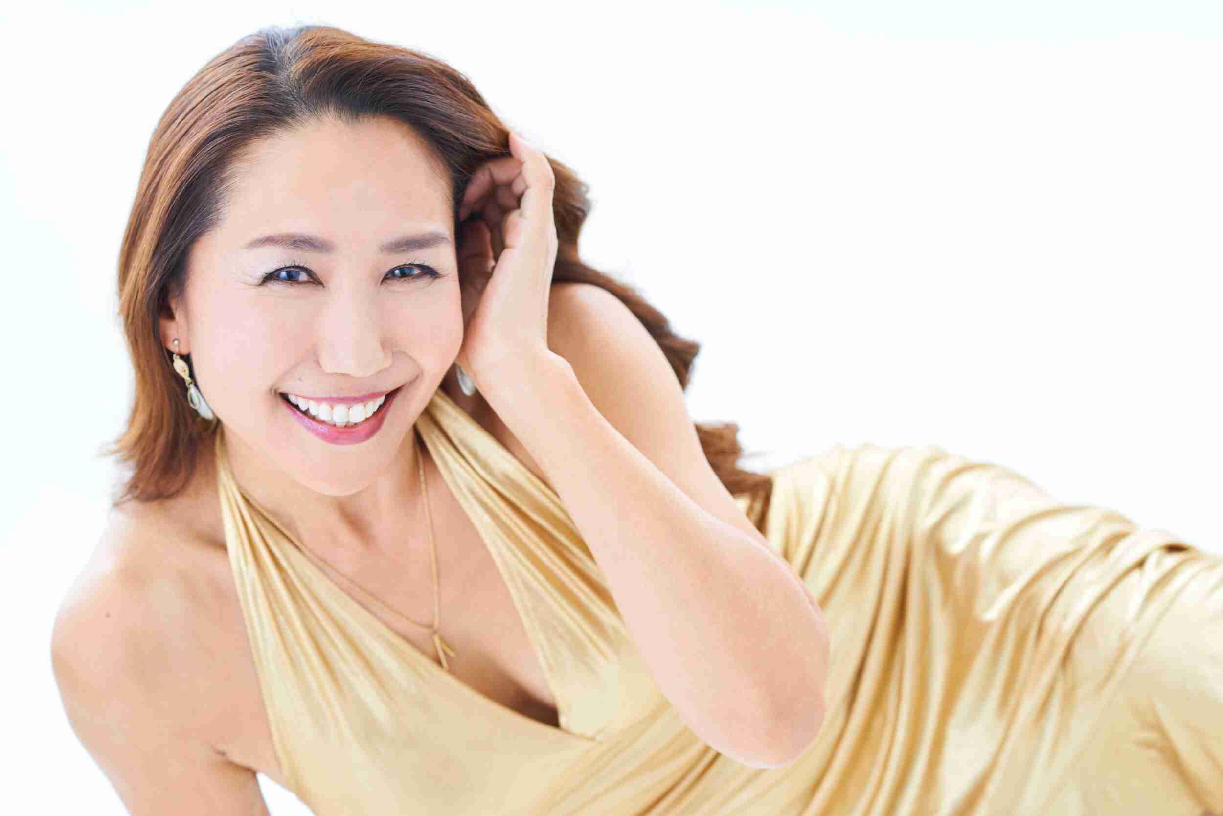 頬骨が張ってる人のヘアメイク