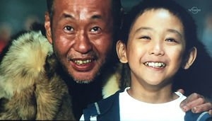 須賀健太、29歳になった元天才子役が見せた、同棲恋人・長尾寧音との大人の日本酒デート