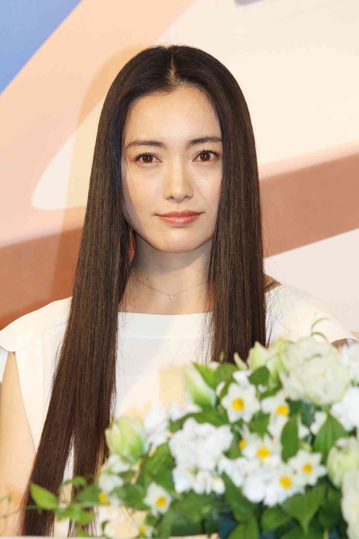 綺麗で儚げな人