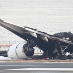 【速報】羽田空港の滑走路で日本航空の機体が炎上中