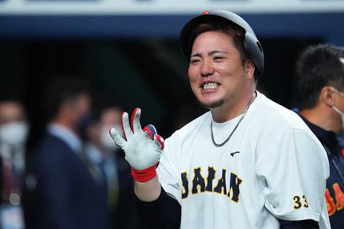 「本人が移籍を希望していたという話が…」“人的補償”で話題の甲斐野央（27）も不満だった？　ソフトバンクの「生え抜き軽視」問題【オスナの年俸は25倍】