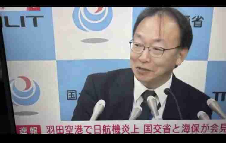【閲覧注意】まるで恐竜。英歌手のファッションに賛否両論。「トゲある」姿から目が離せない