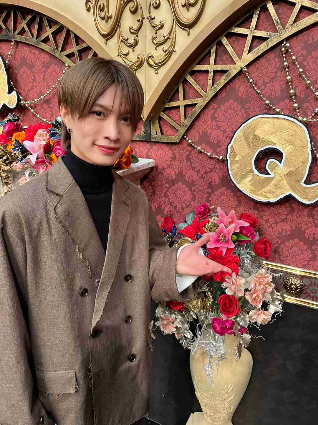 キンプリ永瀬廉、25歳の誕生日にインスタ開設 黒&白の対照的な衣装まとった写真添え、ファンは歓喜「びっくり!!」
