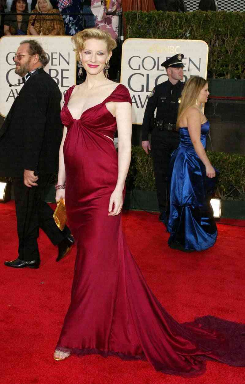 妊娠中の英俳優、授賞式での“金太郎”ドレスが賛否両論　「半裸の妊婦なんて見てられない」「ホットなママ」