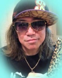 長瀬智也、500年の歴史を誇る地元寺院の豆まきに登場　長髪＆顎ひげ姿に参拝者から「長瀬だ！」