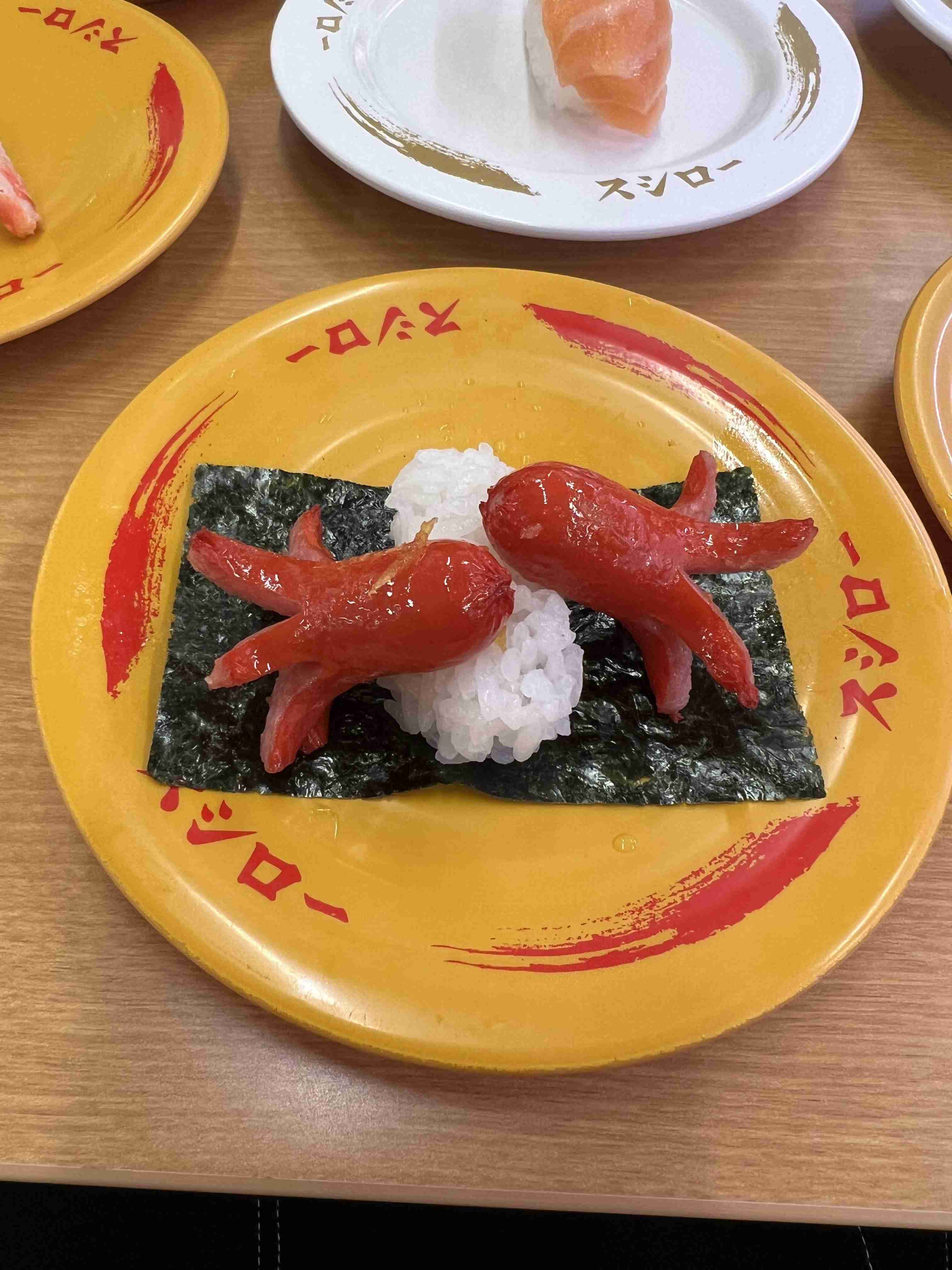 スシローで夫が「頼むなそんなもん」　期間限定の寿司が「ネタすぎる」