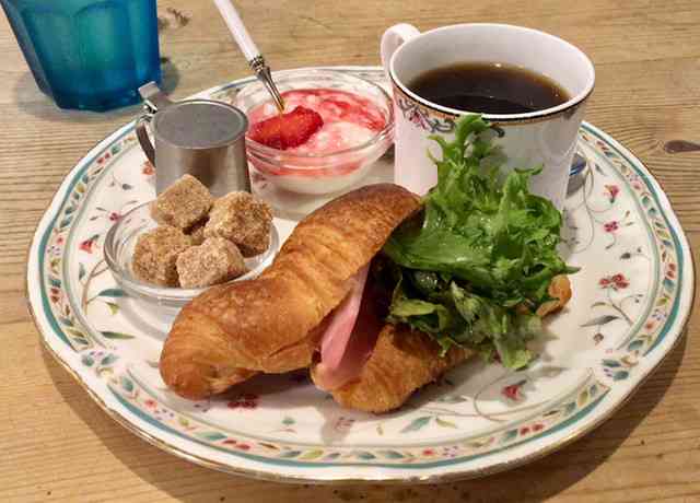 住んでいる場所とその周辺にあるオススメの喫茶店・カフェについて語ろう