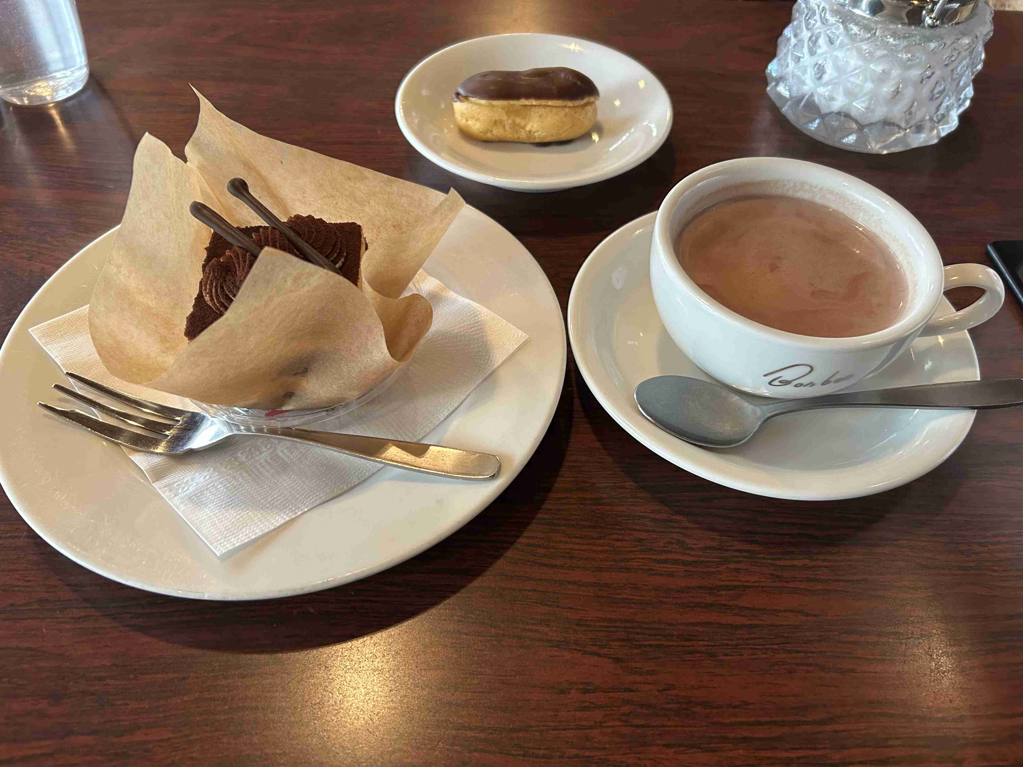 住んでいる場所とその周辺にあるオススメの喫茶店・カフェについて語ろう
