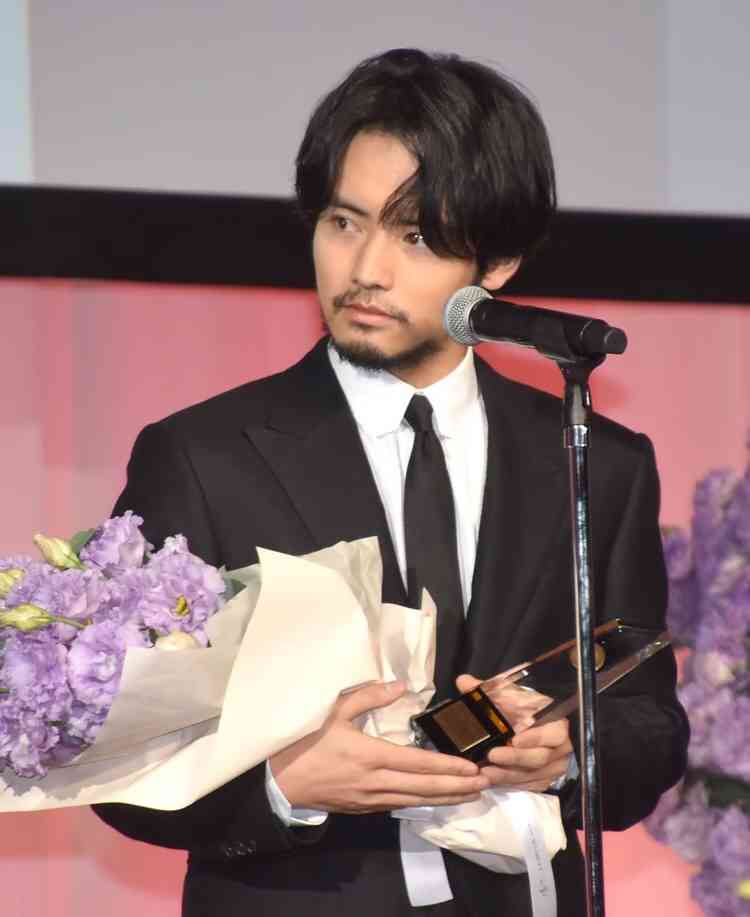 志尊淳、“あごひげ”酷評に「自分でも似合ってないなと、でもね……」　“見た目だけ”の判断に思い伝える「受け取る側も寄り添って」