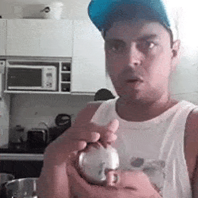 こんな時間なので控えめに笑わせてください