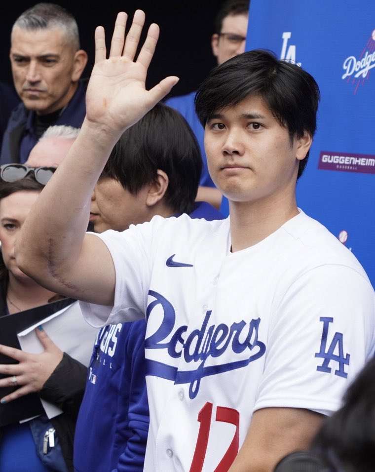 大谷翔平のグローブ寄付