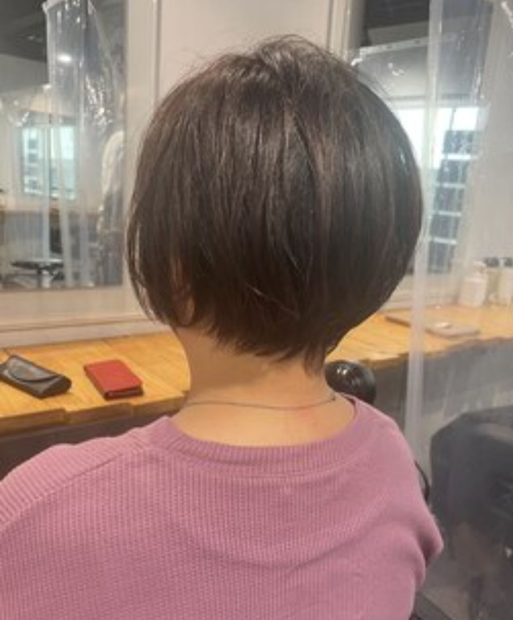 おばさんになったら髪を短くするという風潮