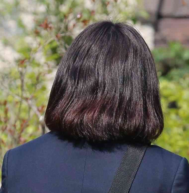 おばさんになったら髪を短くするという風潮