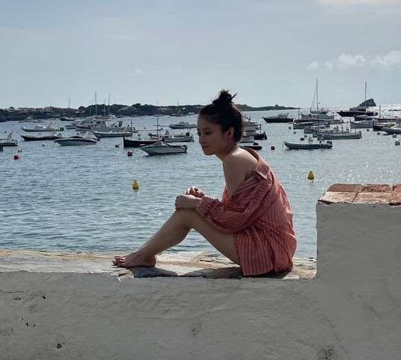 橋本環奈「自分のことが大好きなので(笑)」 25歳誕生日発売の写真集に自信 人生の目標は「自然体で素敵な女性に」