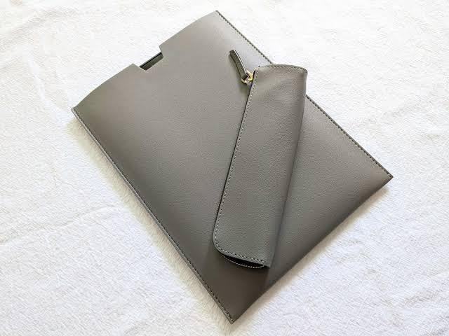 PCを持ち運ぶときのケース