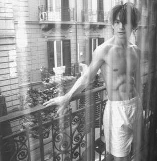 EXILE NAOTO、40歳で圧巻の肉体美 1st写真集にメンバーも「出てるじゃん(笑)」