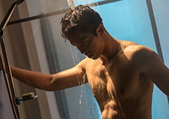 EXILE NAOTO、40歳で圧巻の肉体美 1st写真集にメンバーも「出てるじゃん(笑)」