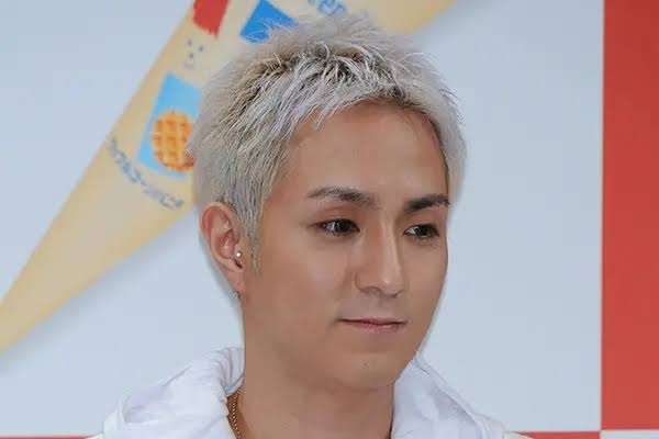 NEWS小山慶一郎＆AAA宇野実彩子、結婚発表　約一年半の交際期間経て　宇野の父の誕生日にゴールイン