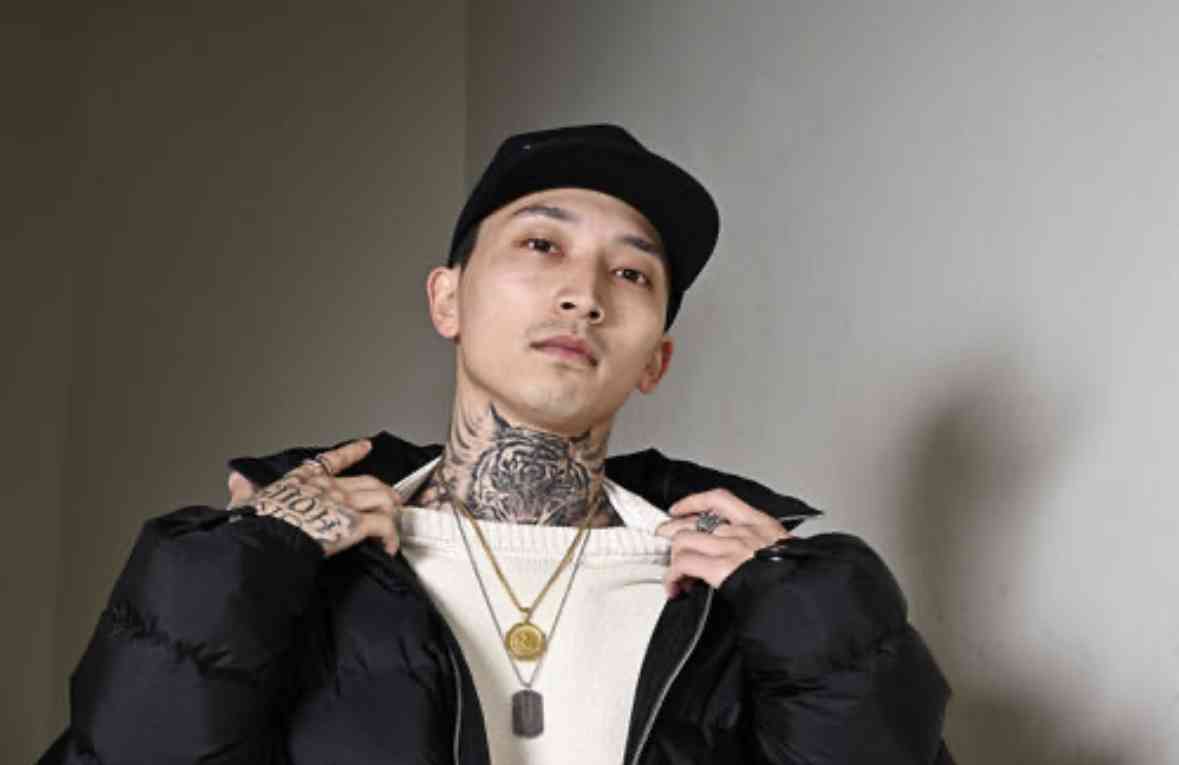 おばのゴマキと「うり二つ」！　“般若タトゥー”のラッパー・RUNE999、デビュー作が即日チャート1位で「ここからがスタート」