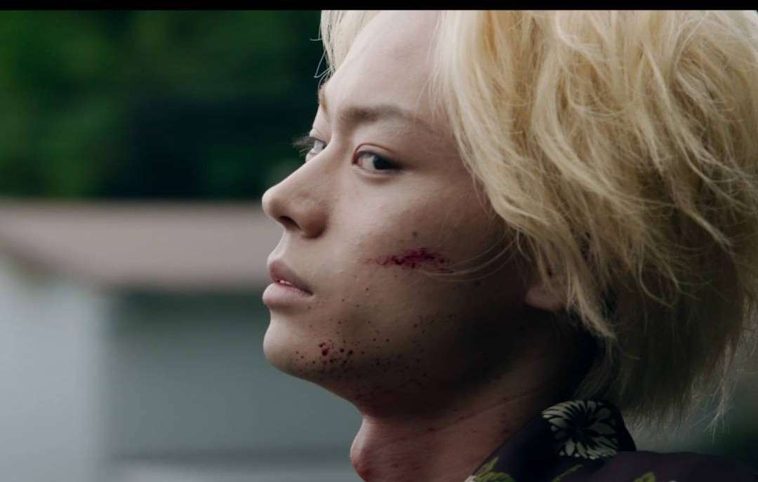 「激変しすぎ」菅田将暉の近影に驚きの声続々「一瞬誰?ってなった」「髪型と顔変わりすぎて」