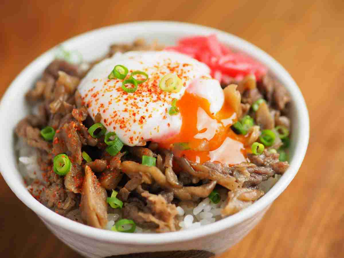 温泉卵をのせると美味しいもの