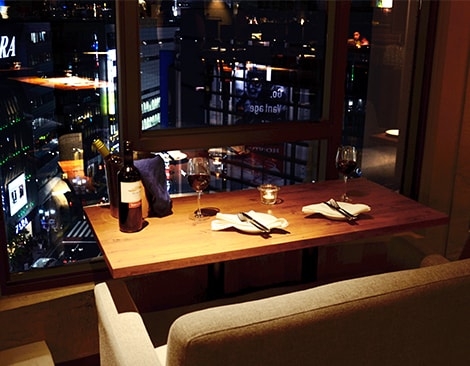 初デートに「3000円」の【チェーン居酒屋】…アラサー女性たちの“賛否”がハッキリ分かれた理由