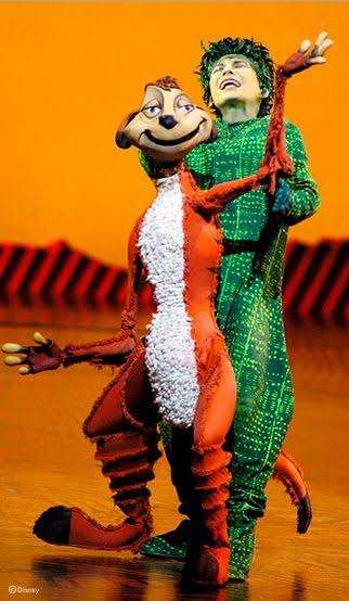 「ディズニー くまのプーさん」の新作ミュージカル、舞台が見えないと物議 「全然楽しめなかった」「ステージが低すぎる」