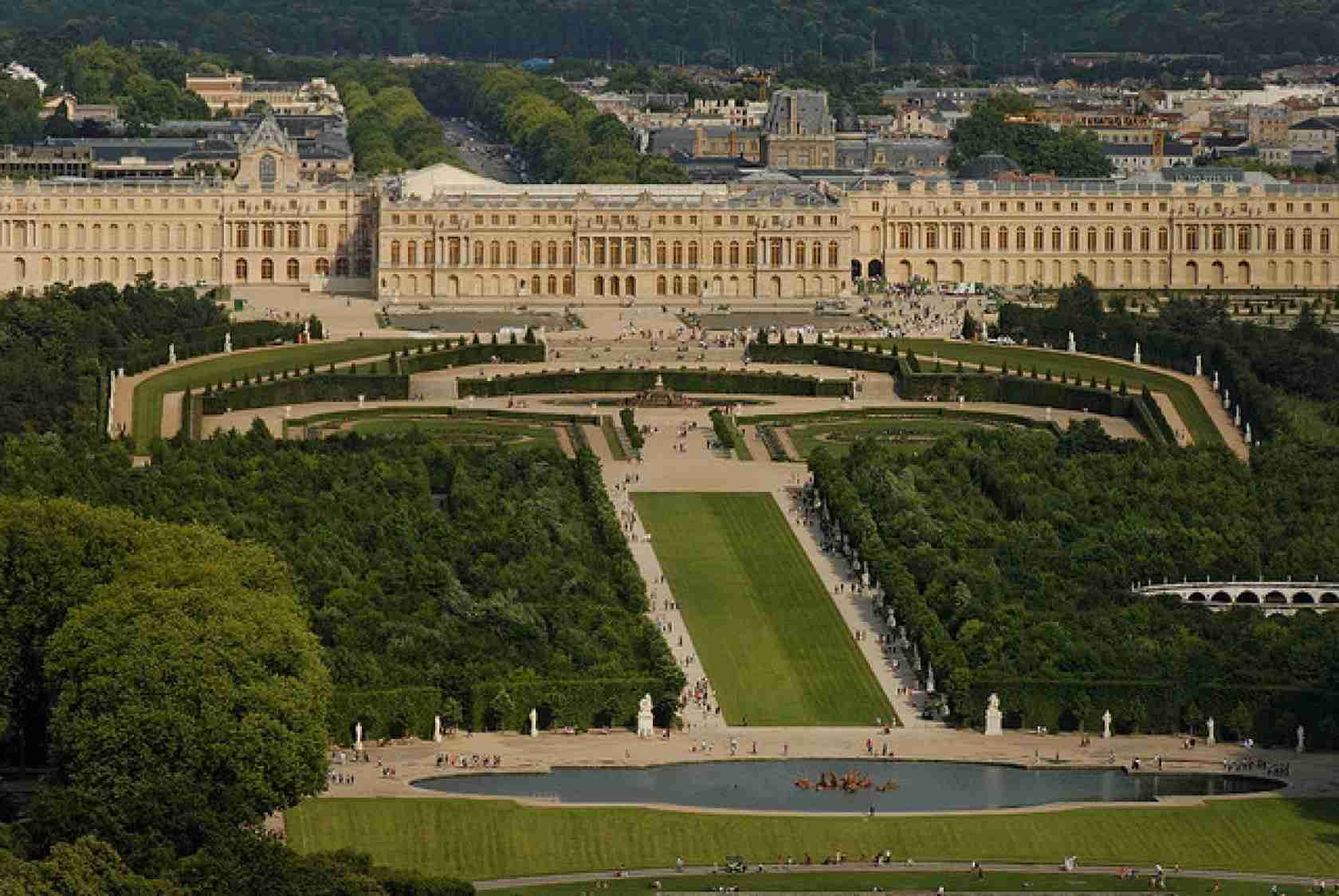 アマゾン創業者ジェフ・ベゾスが米フロリダ州「超富豪島」に建てた″137億円新豪邸″の全貌