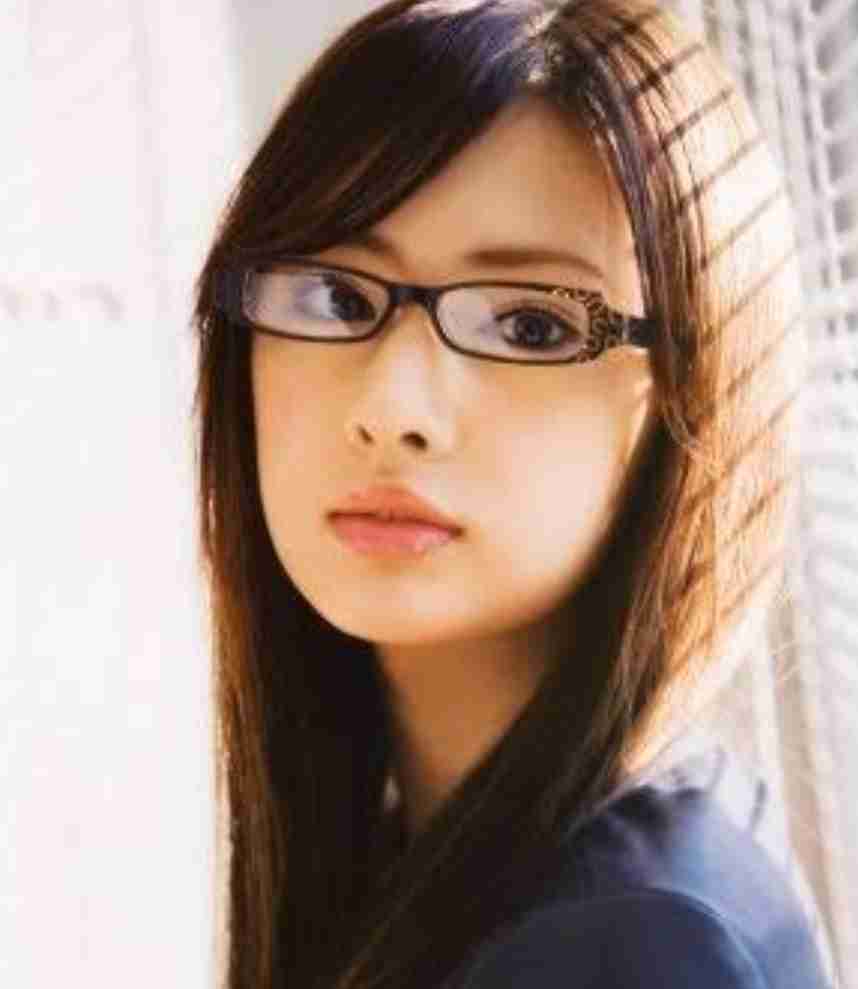 【画像】メガネの美男美女を貼ろう！