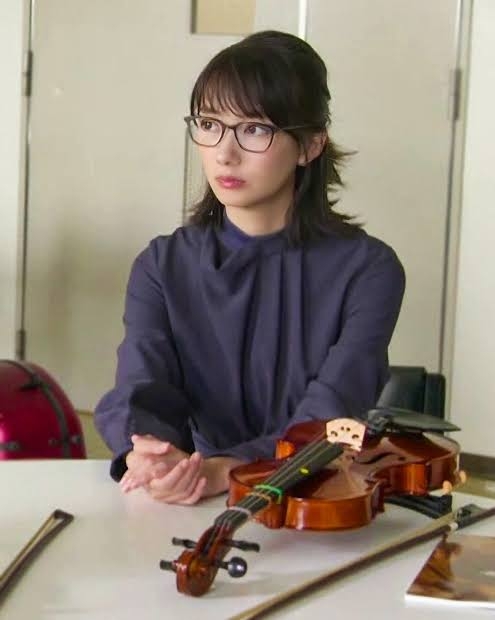 【画像】メガネの美男美女を貼ろう！