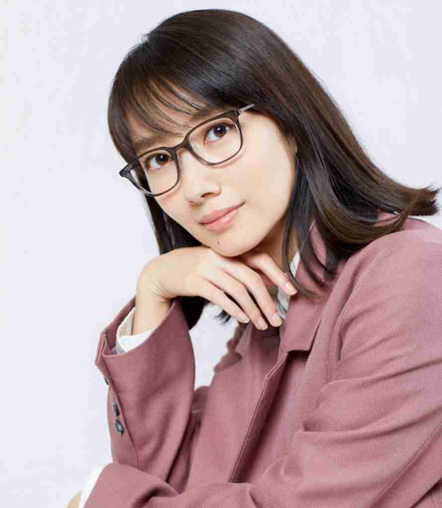 【画像】メガネの美男美女を貼ろう！