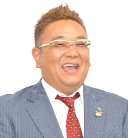 【画像】メガネの美男美女を貼ろう！