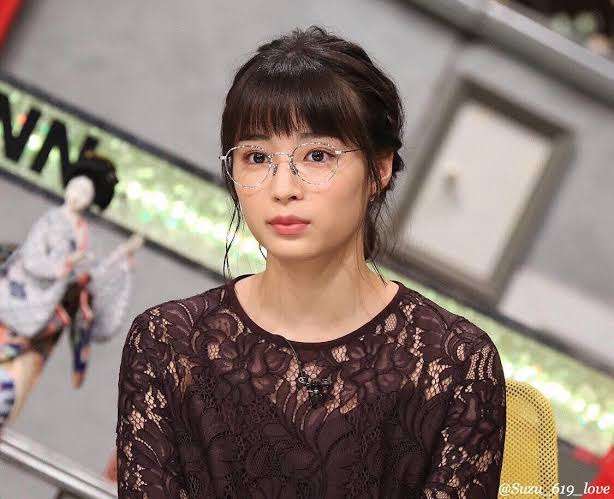 【画像】メガネの美男美女を貼ろう！