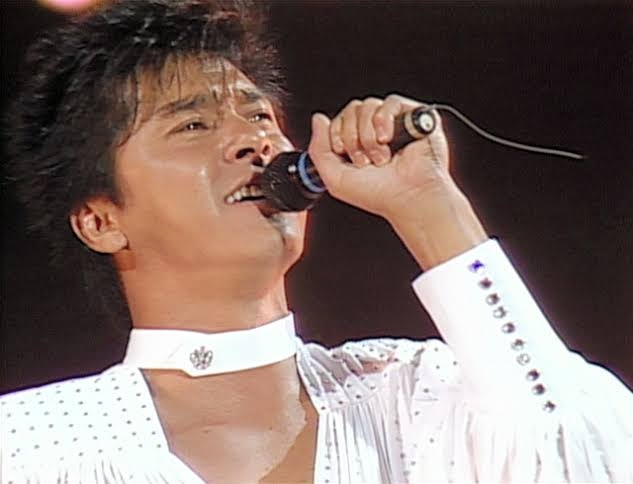 西城秀樹さんの20歳長男、事務所巡る初露出で“スターのオーラ”「顔小っちゃ!」「お父さんの声に似てる」 高まる期待に葛藤も「一時期めちゃありまして」