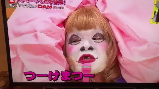 “産休クッキー”論争、益若つばさの見解「心情を考えることは大切だけど、この発信が歓迎されないのは悲しい」