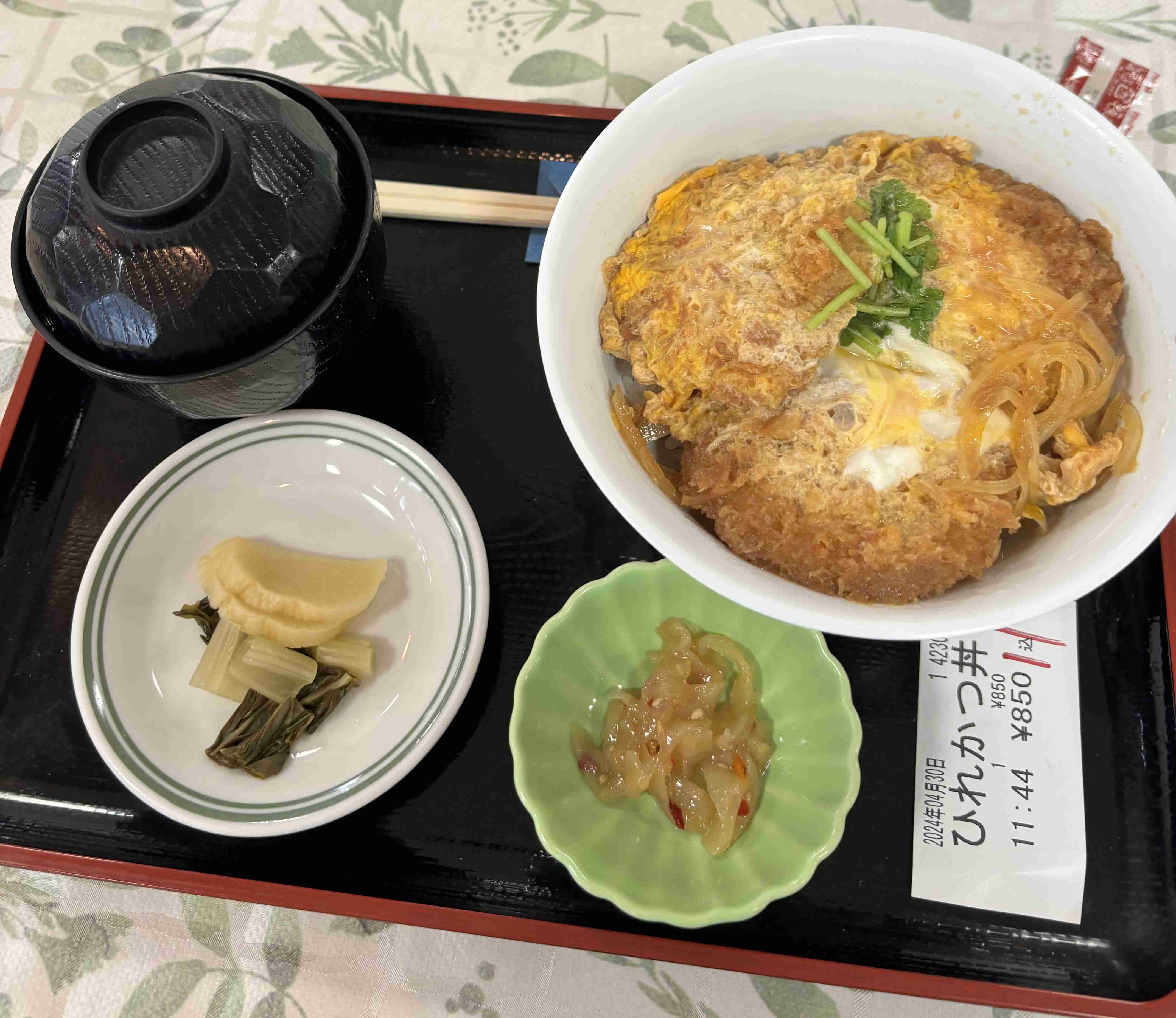 【写真】ゴールデンウィークに食べたものを見せ合いましょう!