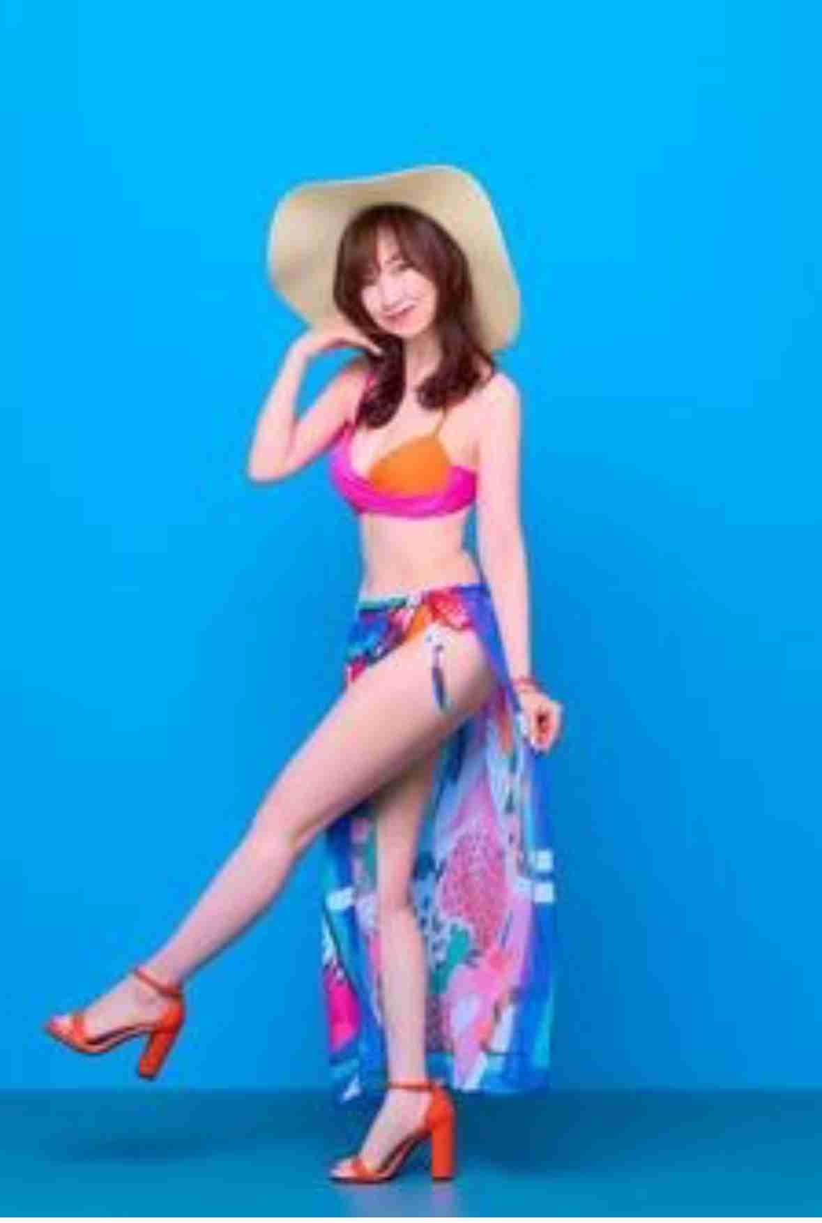 55歳森口博子34年ぶりビキニ姿「お早めにご賞味くださいね」当初イラスト予定も自ら一肌脱いだ