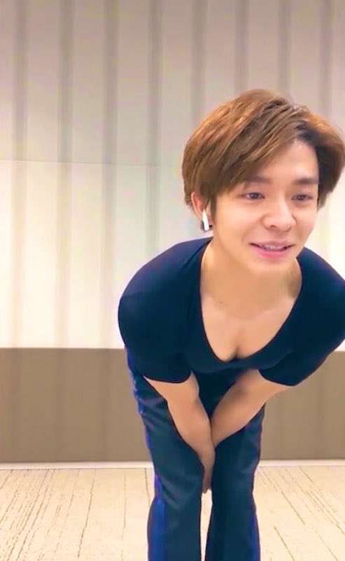 どうなってんの!? 平野紫耀、ジャケットを脱いだムキムキ姿に「す、すげえ」「その筋肉ヤバイ」