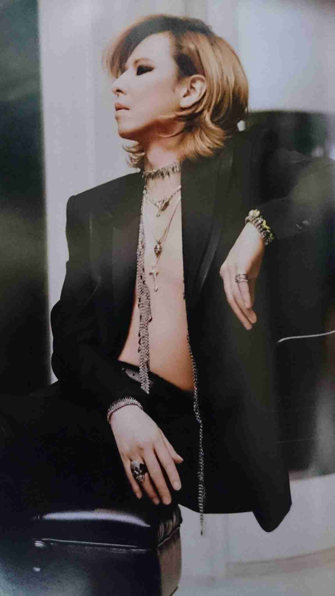YOSHIKI、緊急入院から復帰後初の公の場 自ら病状を説明「自力で眠ることができなくなった」