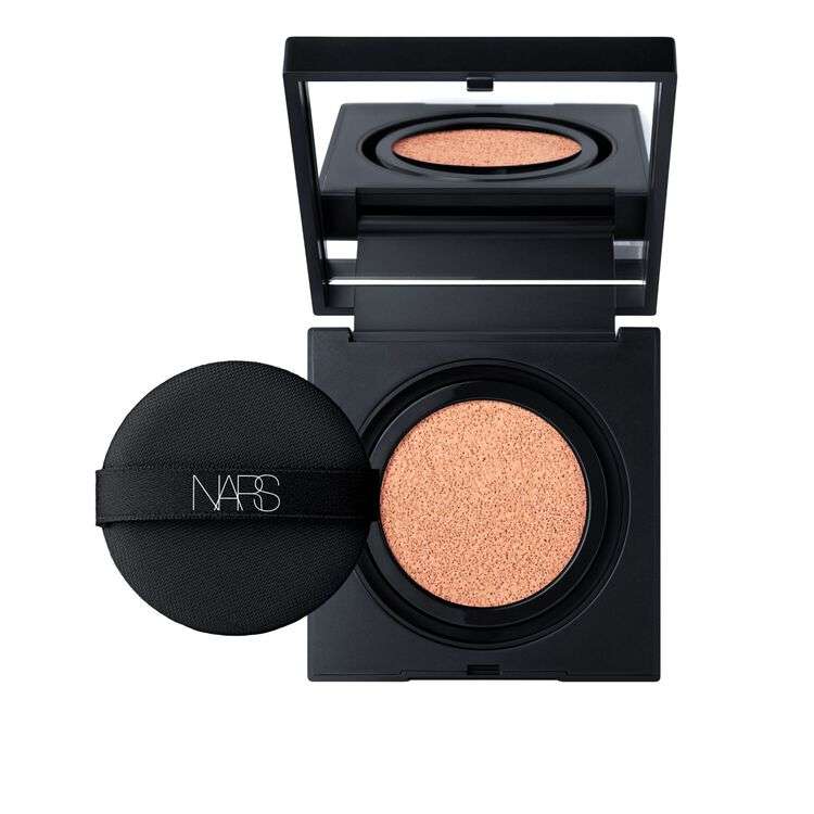 真夏の暑い日に優秀なコスメが知りたい!