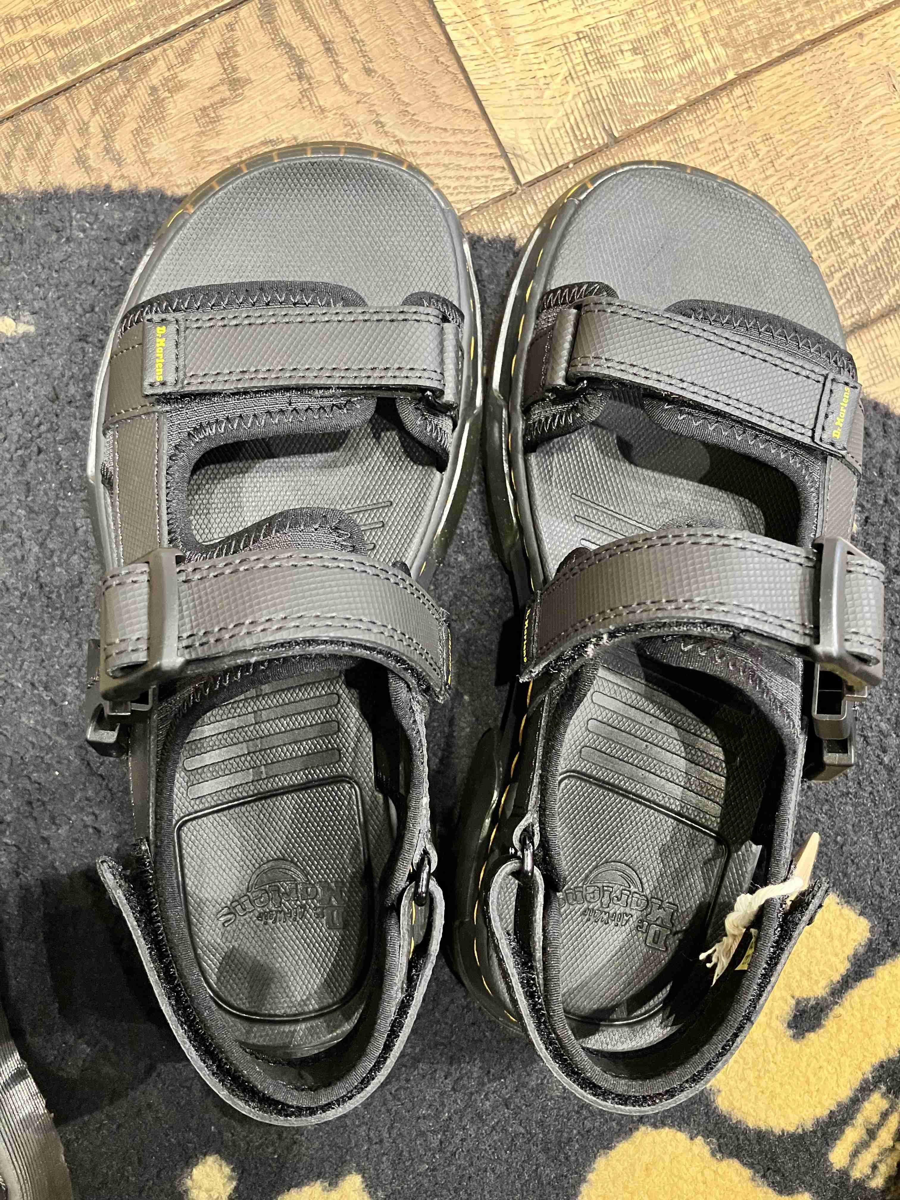 夏のファッション足元事情