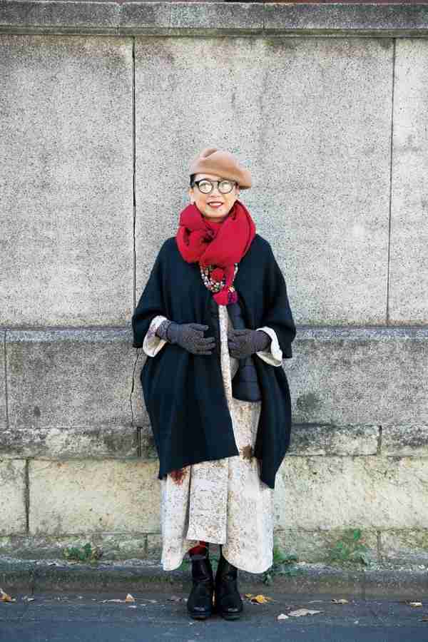 帽子をかぶると急にオバさんっぽくなる人の特徴。40代女性が選んではないけない“2大帽子”は