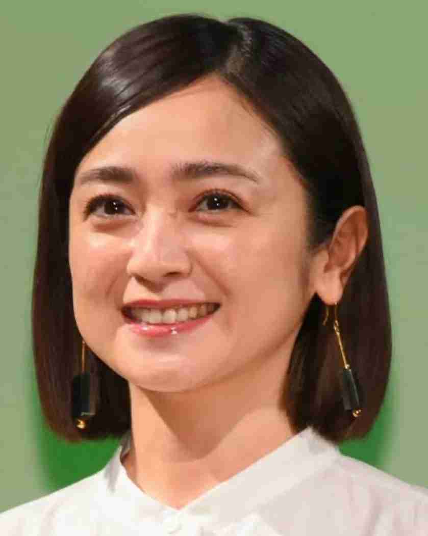 48歳ウソでしょ 内田有紀、美少女感の美貌ワンピで現る「私もヨンハチさん」4K8K放送