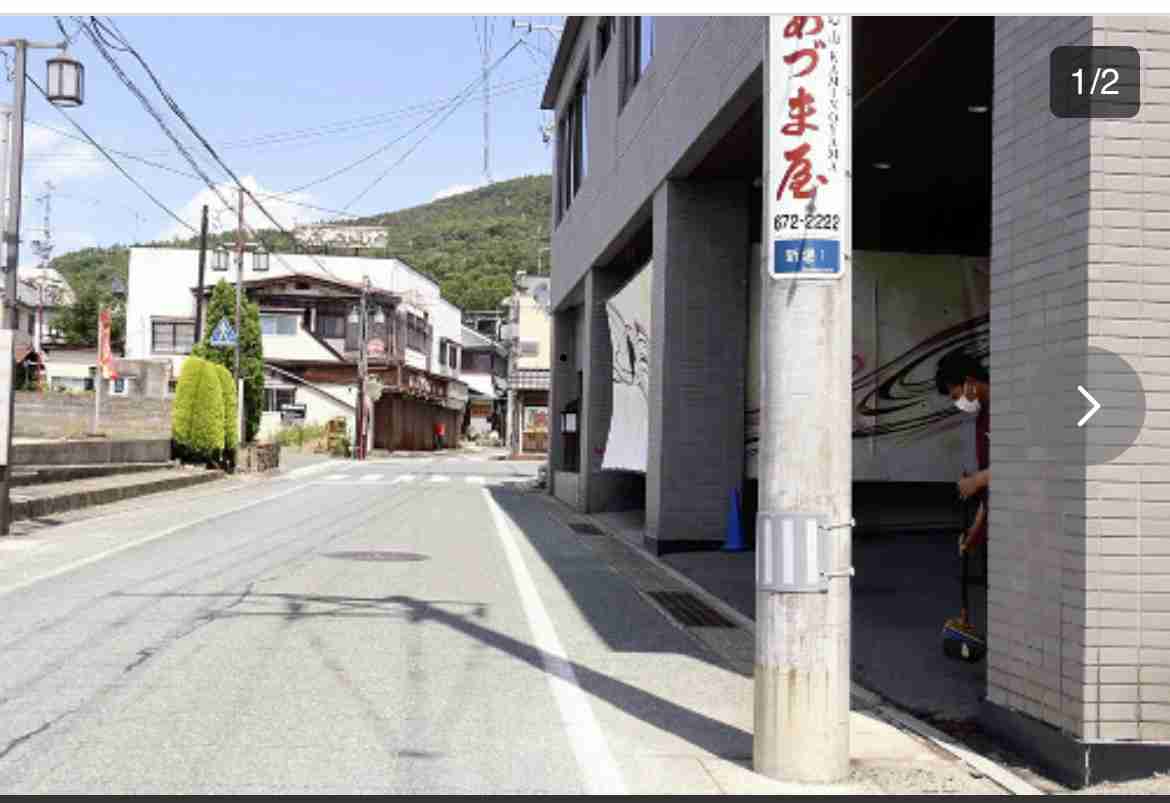 バスガイドの女性がバスと電柱に挟まれ意識不明　死亡か　誘導中に事故　状況から救急搬送せず（山形・上山市）