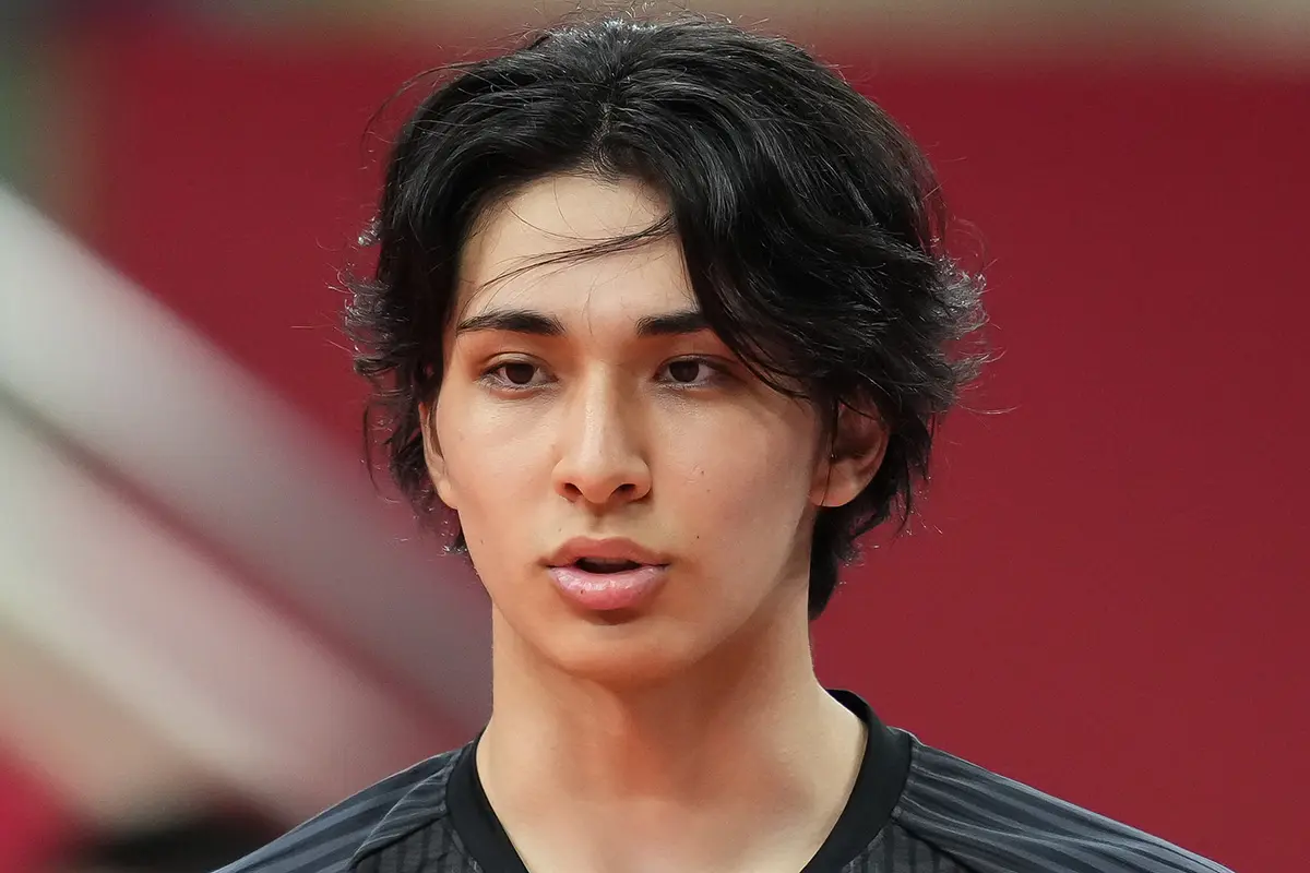 男子バレー代表・西田有志、ファンのホテル押し掛けに苦言 出待ちスルーする動画が「態度悪い」と拡散も「会場に来て」